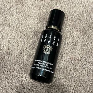 Bobbi Brown Foundation